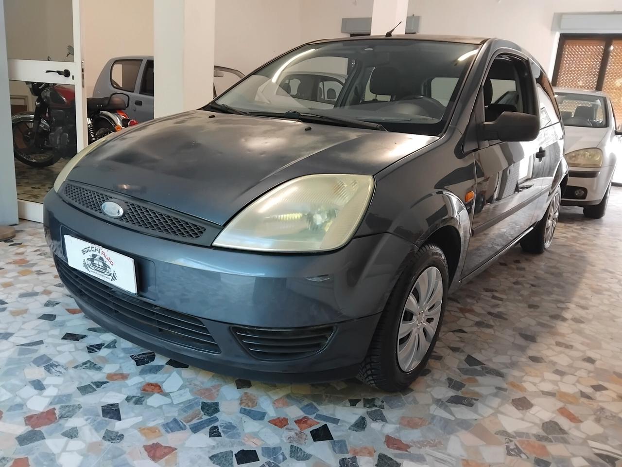 Ford Fiesta 1.2 16V 3p. Ambiente