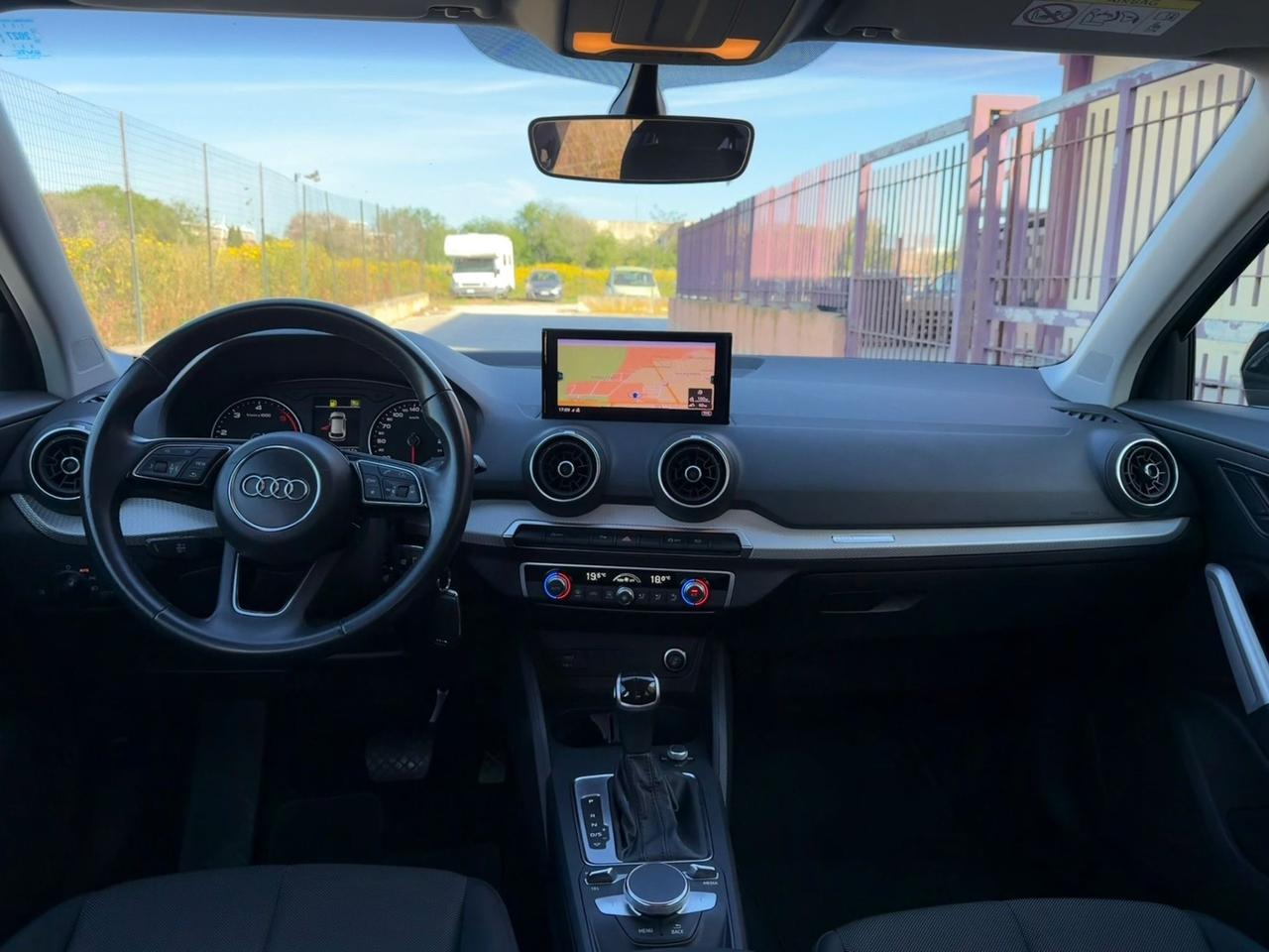 Audi Q2 30 TDI S tronic Identity Black