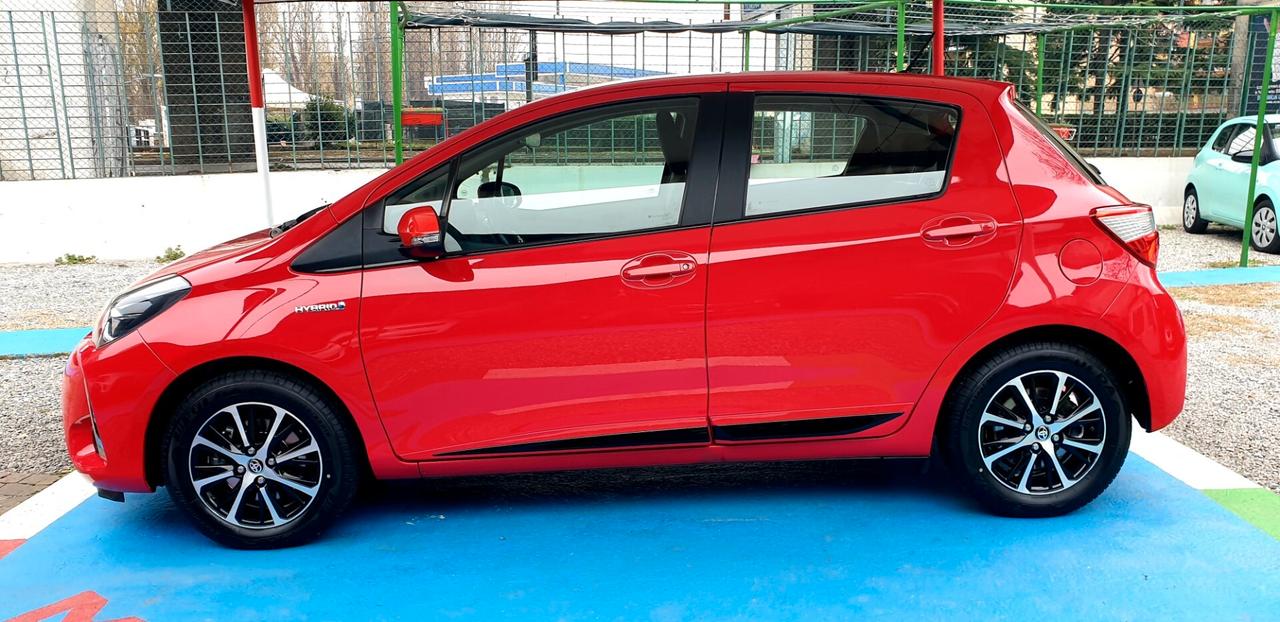 TOYOTA YARIS 1.5 BENZINA/IBRIDA 2019 GARANZIA CASA TOYOTA