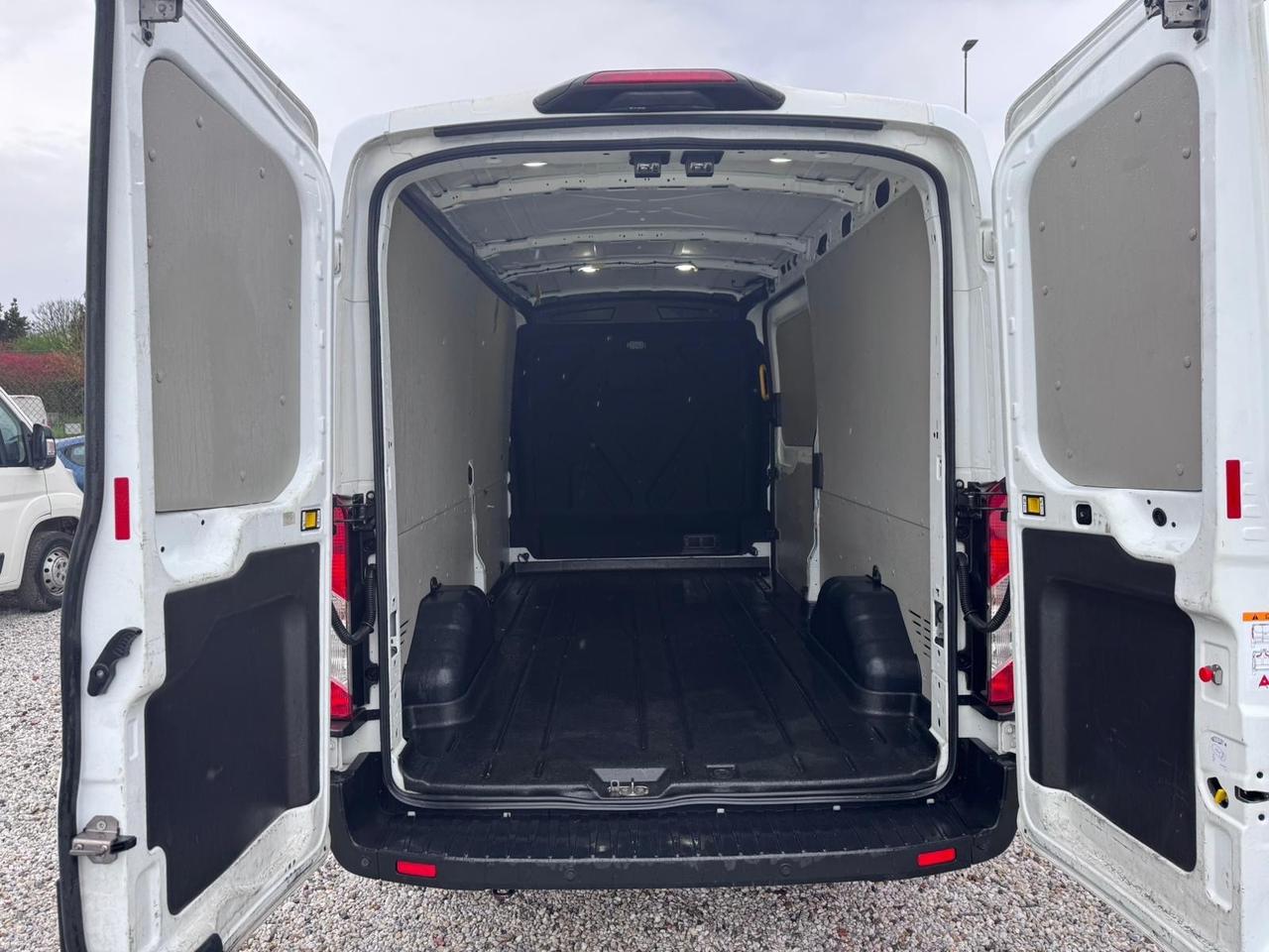 Ford Transit 330 2.0TDCi EcoBlue 130CV L3H2 Iva Compresa