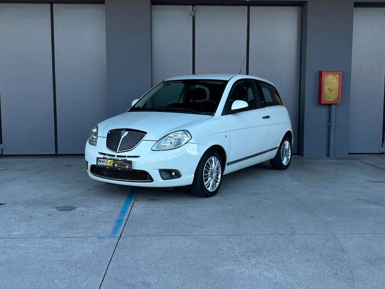 Lancia Ypsilon 3 Porte Ypsilon 1.2 8v Platinum 69cv