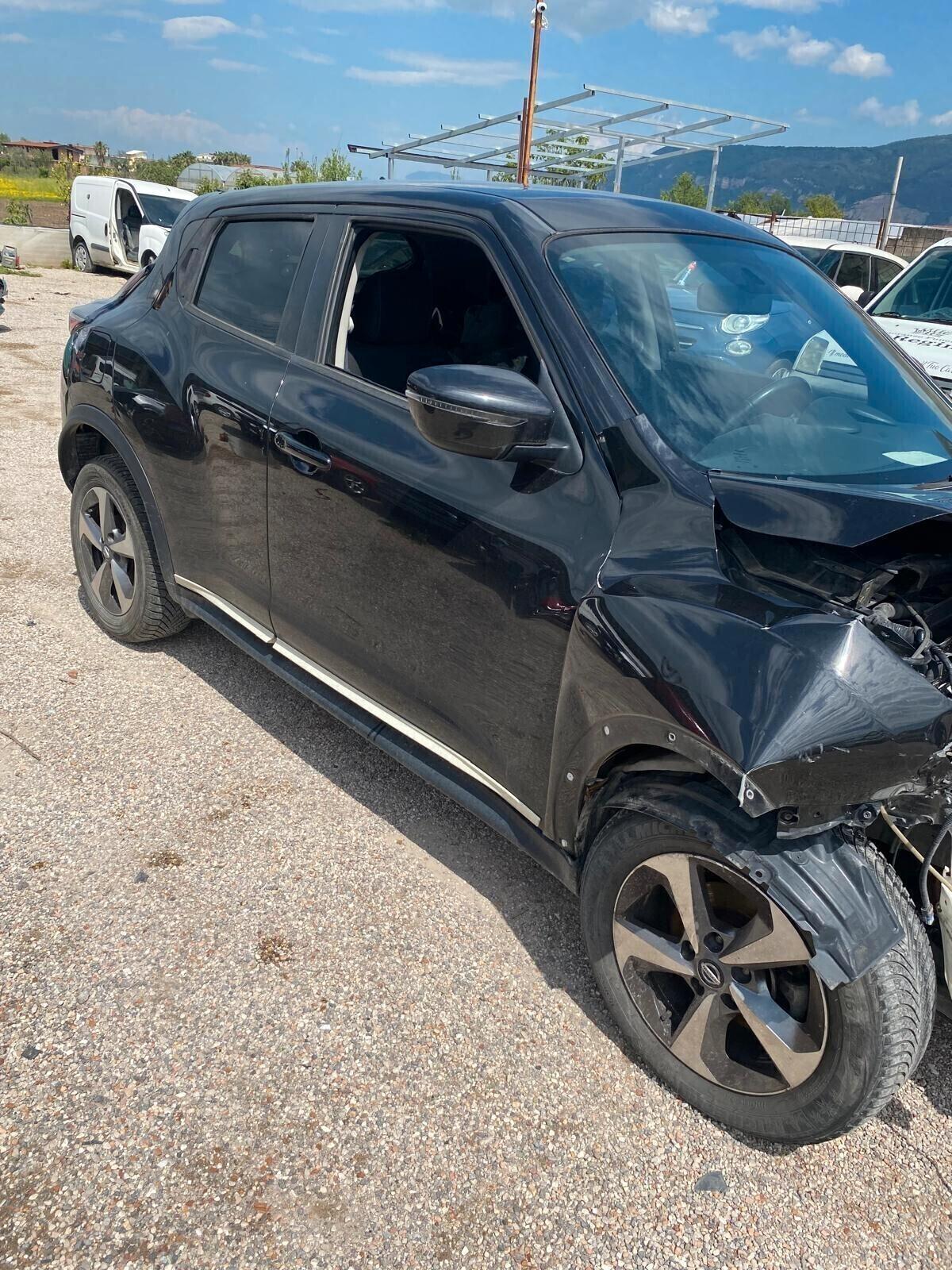 Nissan Juke 1.5 dCi Start&Stop SINISTRATA