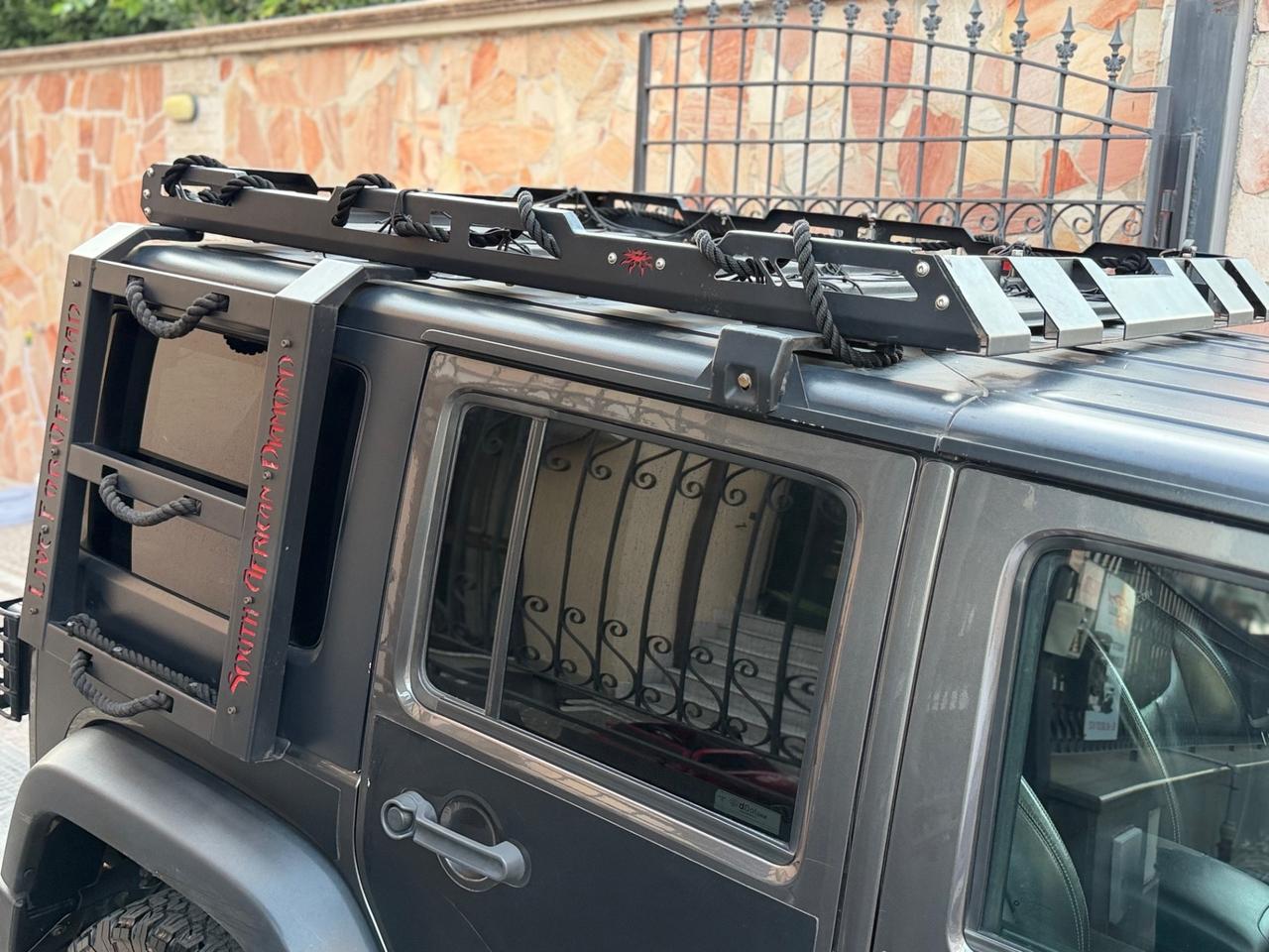 Jeep Wrangler Unlimited 2.8 CRD DPF Rubicon Auto AUTOCARRO N1