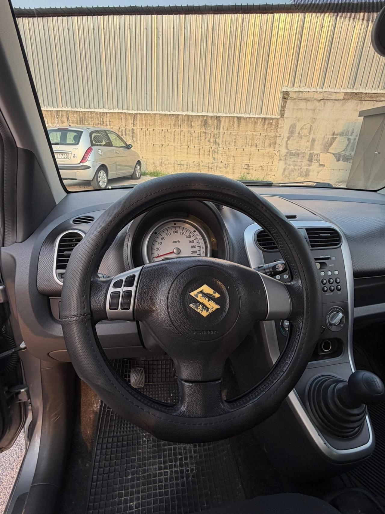 Suzuki Splash 1.0 GLS Safety Pack
