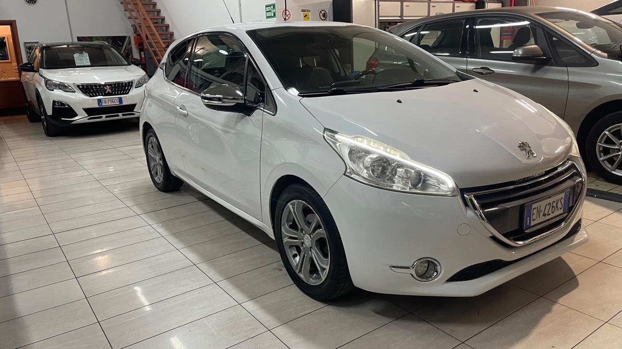 Peugeot 208 1.4 HDi 68 CV Allure GARANTITA