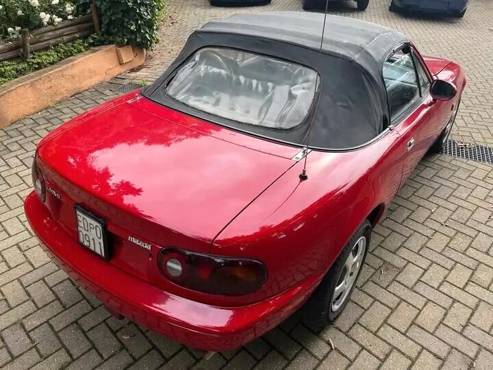 Mazda MX-5 1.6i 16V cat