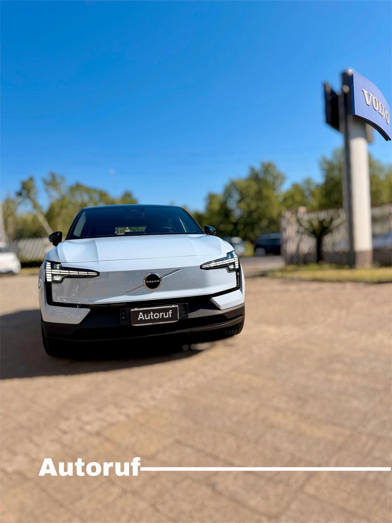 Volvo EX30 PLUS LONG RANGE ELECTRIC 475km