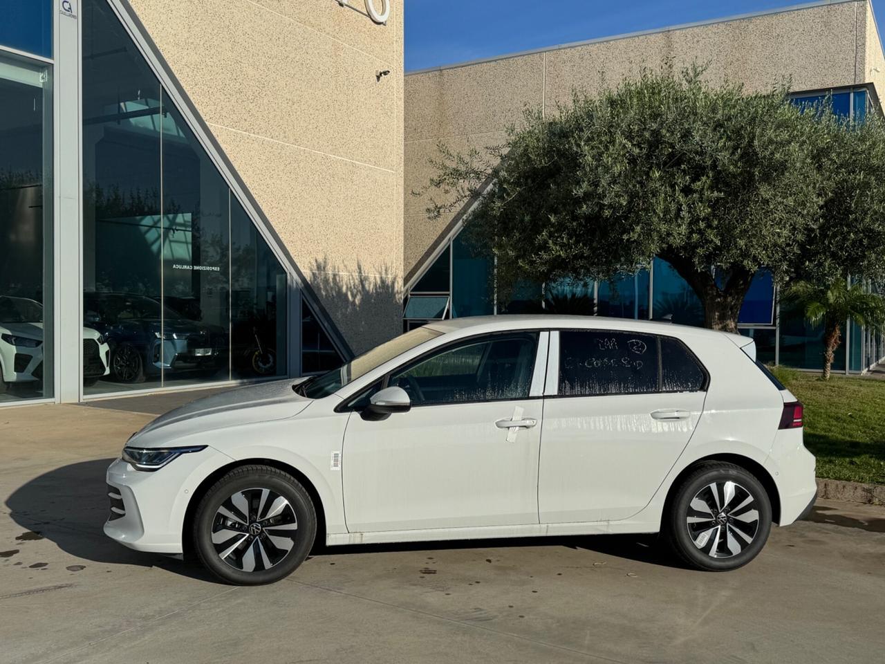 Volkswagen Golf 1.5 tsi 115cv possibilità noleggio no scoring