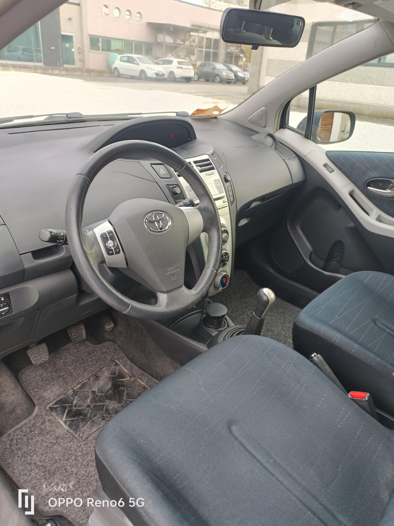 Toyota Yaris 1.3 5 porte Sol