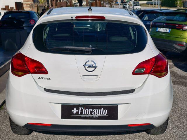 OPEL Astra 1.4 100CV 5 porte Cosmo