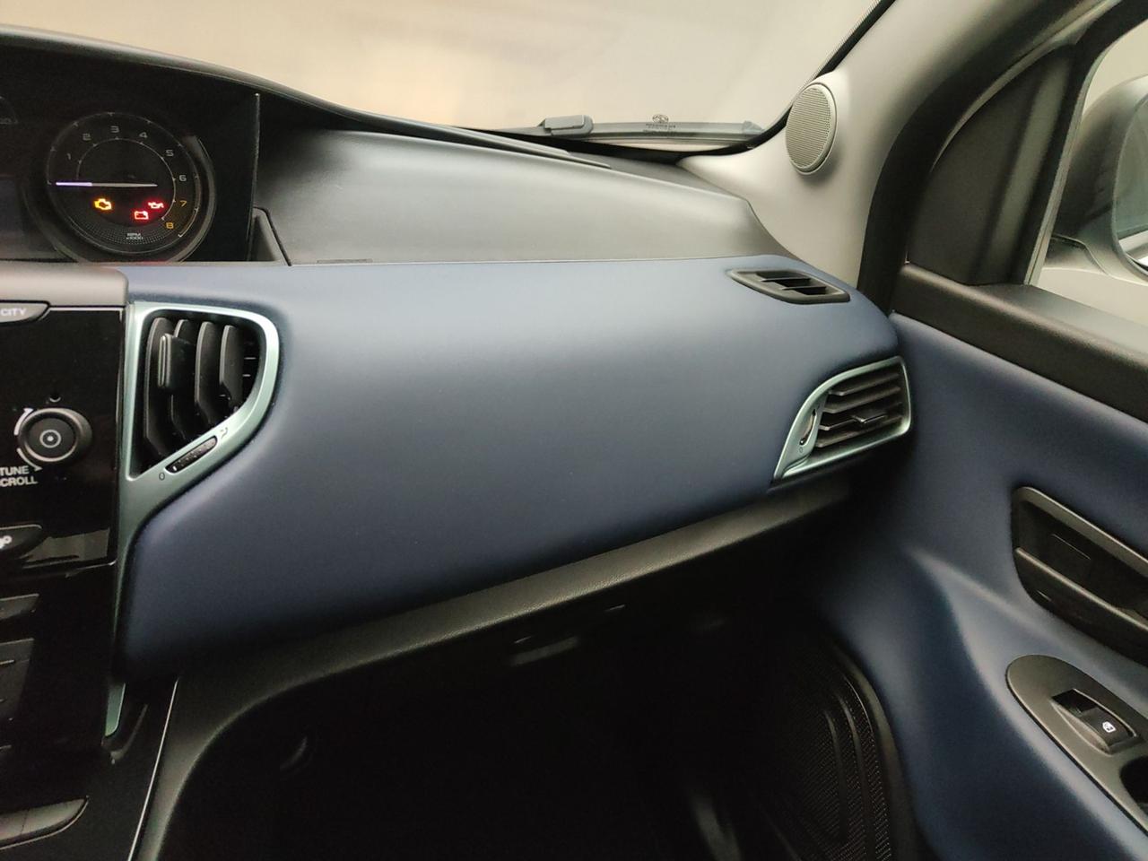 LANCIA Ypsilon III 2021 1.0 70CV HYBRID ORO