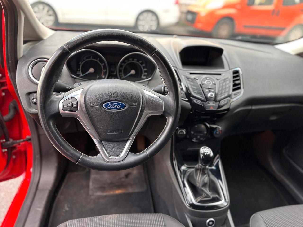 Ford Fiesta 1.4 5 porte Bz.- GPL Black & White Edition NEOPATENTATI