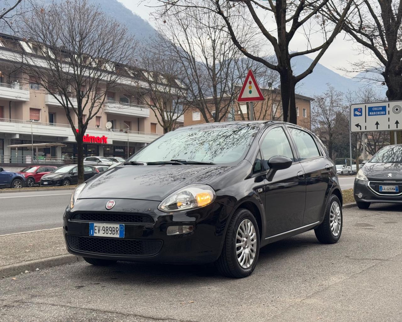Fiat Punto 1.3 MJT II 75 CV 5 porte TAGLIANDATA - OK NEOPATENTATI