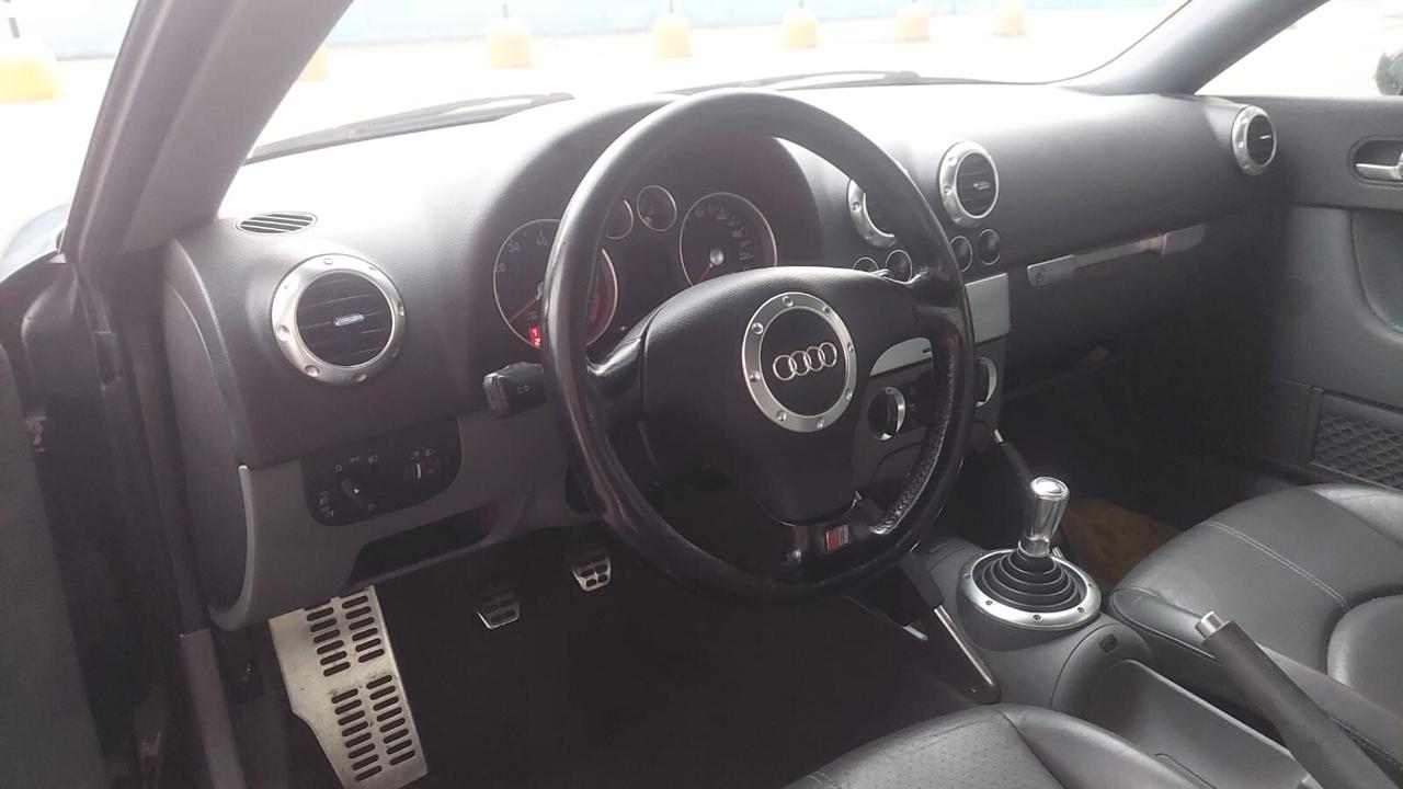 Audi TT Coupé 180 CV ASI