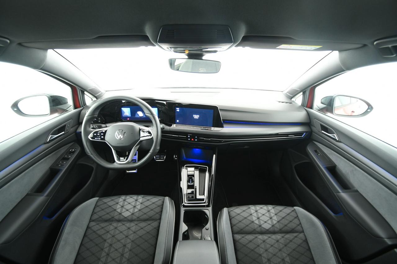 Volkswagen Golf 1.5 eTSI 130 CV EVO ACT DSG R-Line