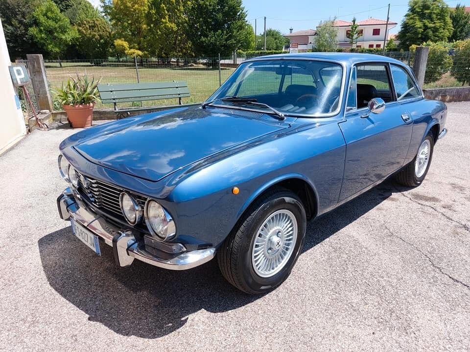Alfa Romeo GT 2000 Veloce del 1973