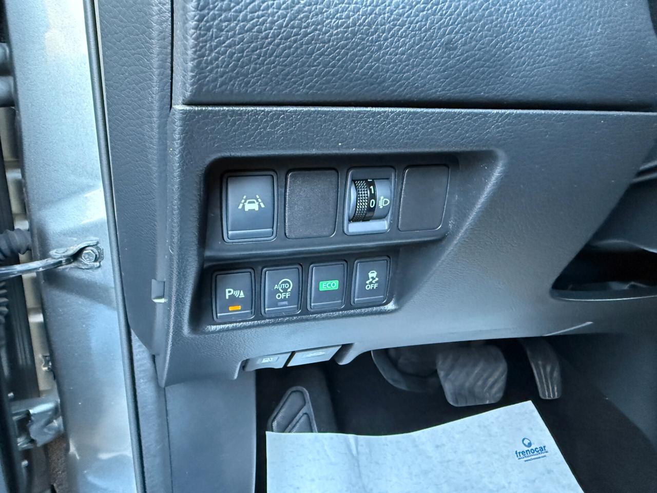 Nissan Qashqai 1.6 dCi 2WD Visia CAMBIO AUTOMATICO