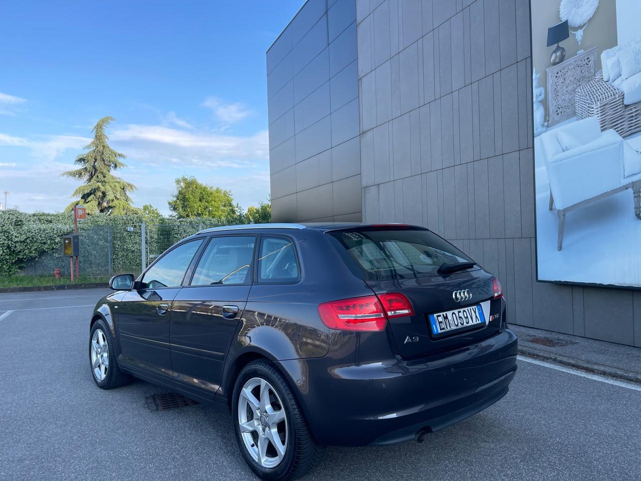 Audi A3 SPB 1.6 TDI 105 CV CR Attraction