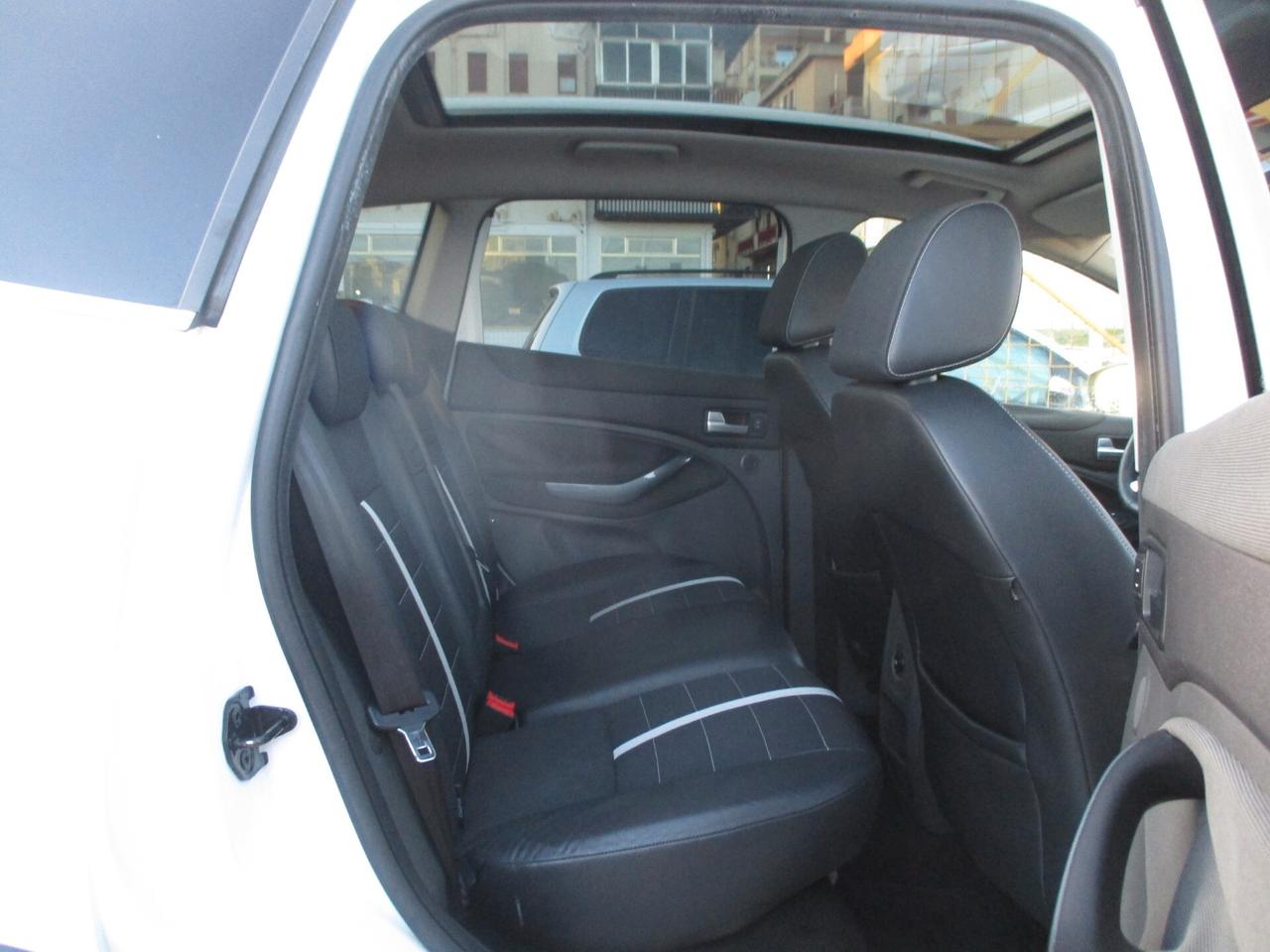 Ford Kuga 2.0 TDCi 163 CV 4WD TITANIUM