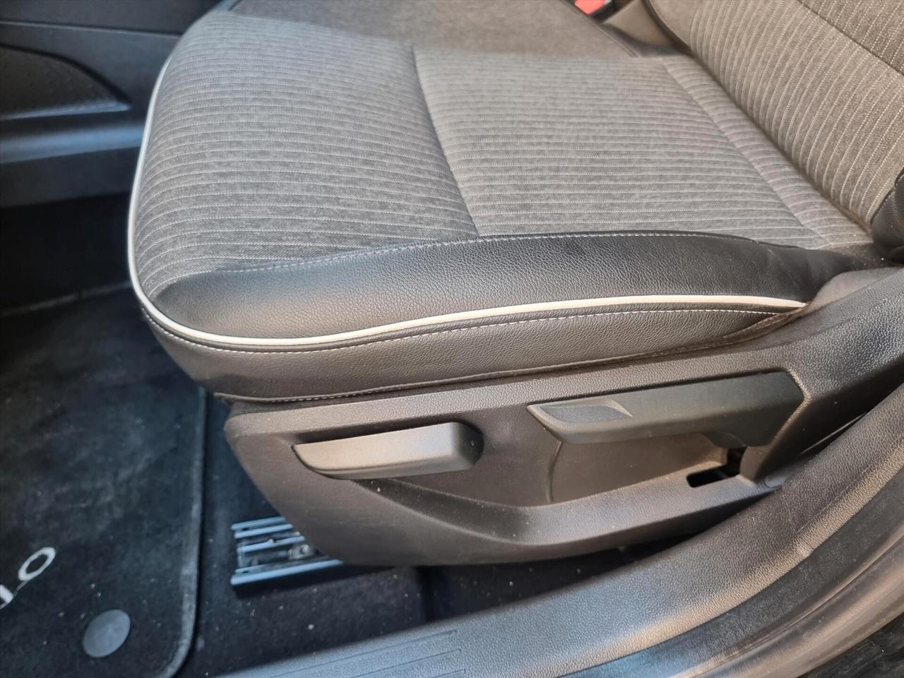 Renault Clio TCe 100 CV 5 porte Edition One ACCENSIONE KEY LESS ITALIANA