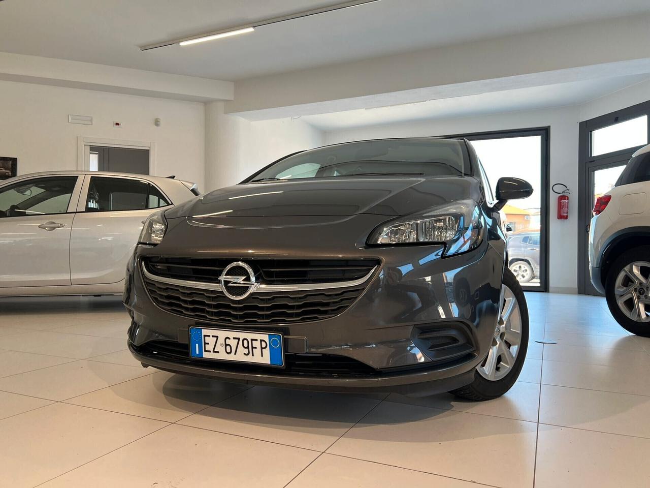 Opel Corsa 1.2 5 porte