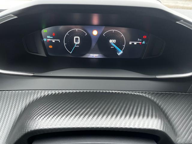 PEUGEOT 2008 PureTech 100 S&S Allure KM 0