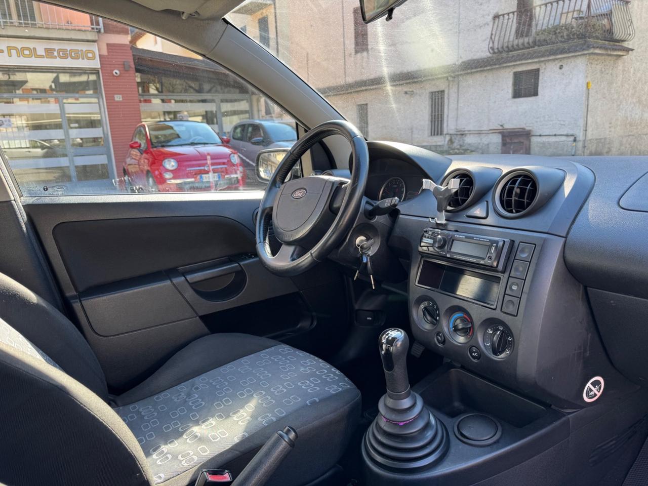 Ford Fiesta 1.2 16V 5p. CINGHIA NUOVA - OK NEOPATENTATI