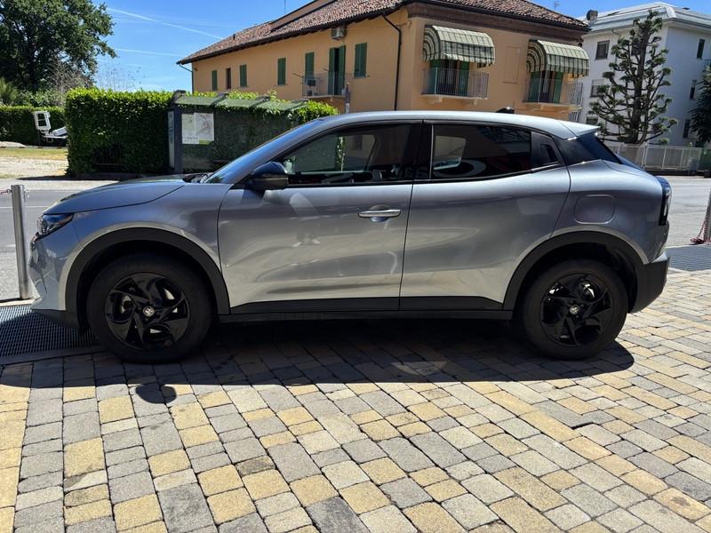 Alfa Romeo Junior 1.2 ibrida 145 cv edct6 FULL LED-APP CONNECT-17"
