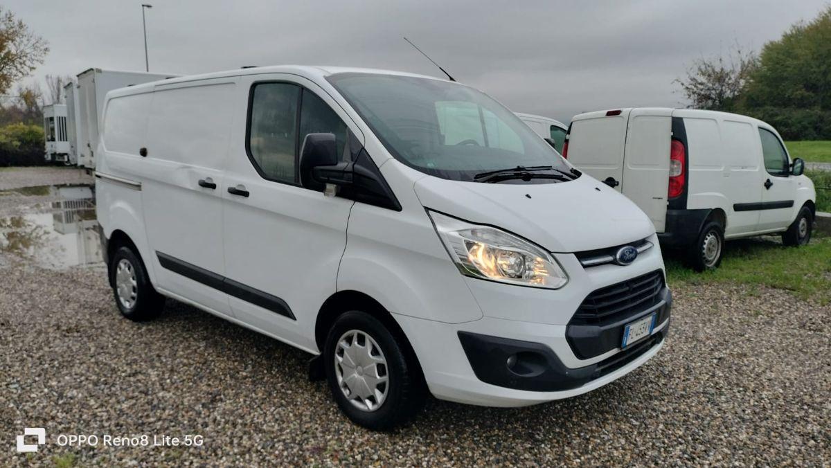 FORD transit custom 270 2.0 tdci 130cv Trend L1H1 E6 transit custom 270 2.0 tdci 130cv Trend L1H1 E6