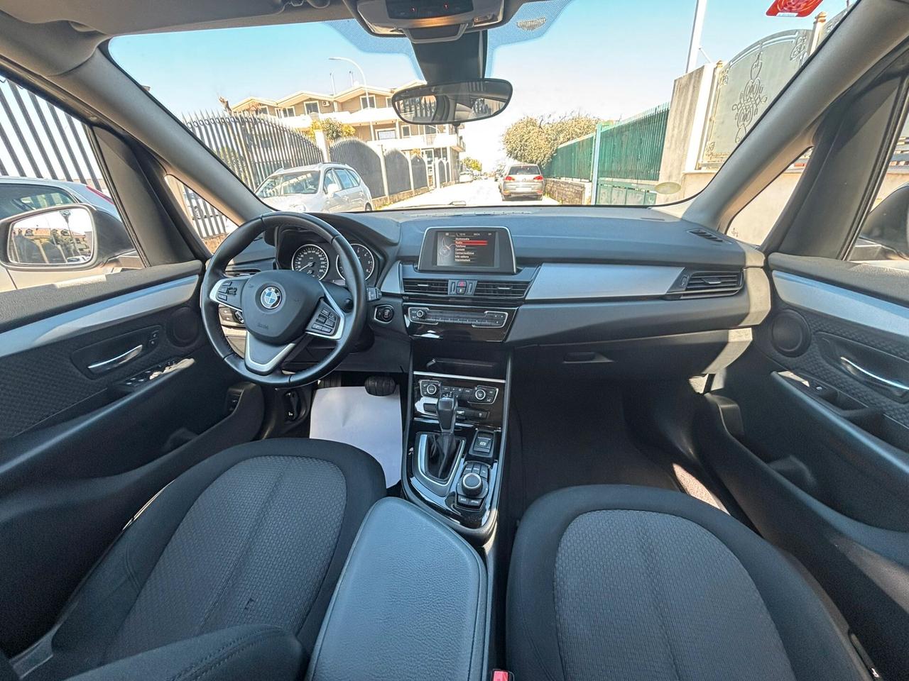 Bmw Serie 2 218d Luxury AUTOMATICO ANNO 2015