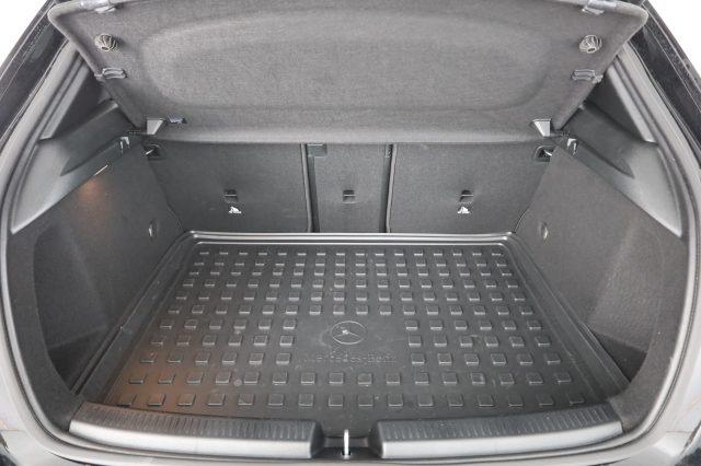 MERCEDES-BENZ A 180 A 180 d Automatic Advanced Plus AMG Line