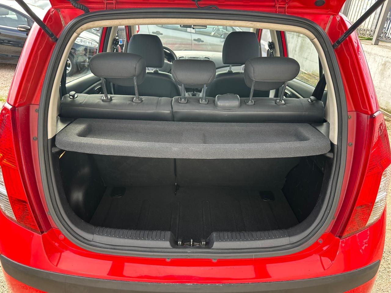 Hyundai i10 1.1 12V BlueDrive GPL 2010