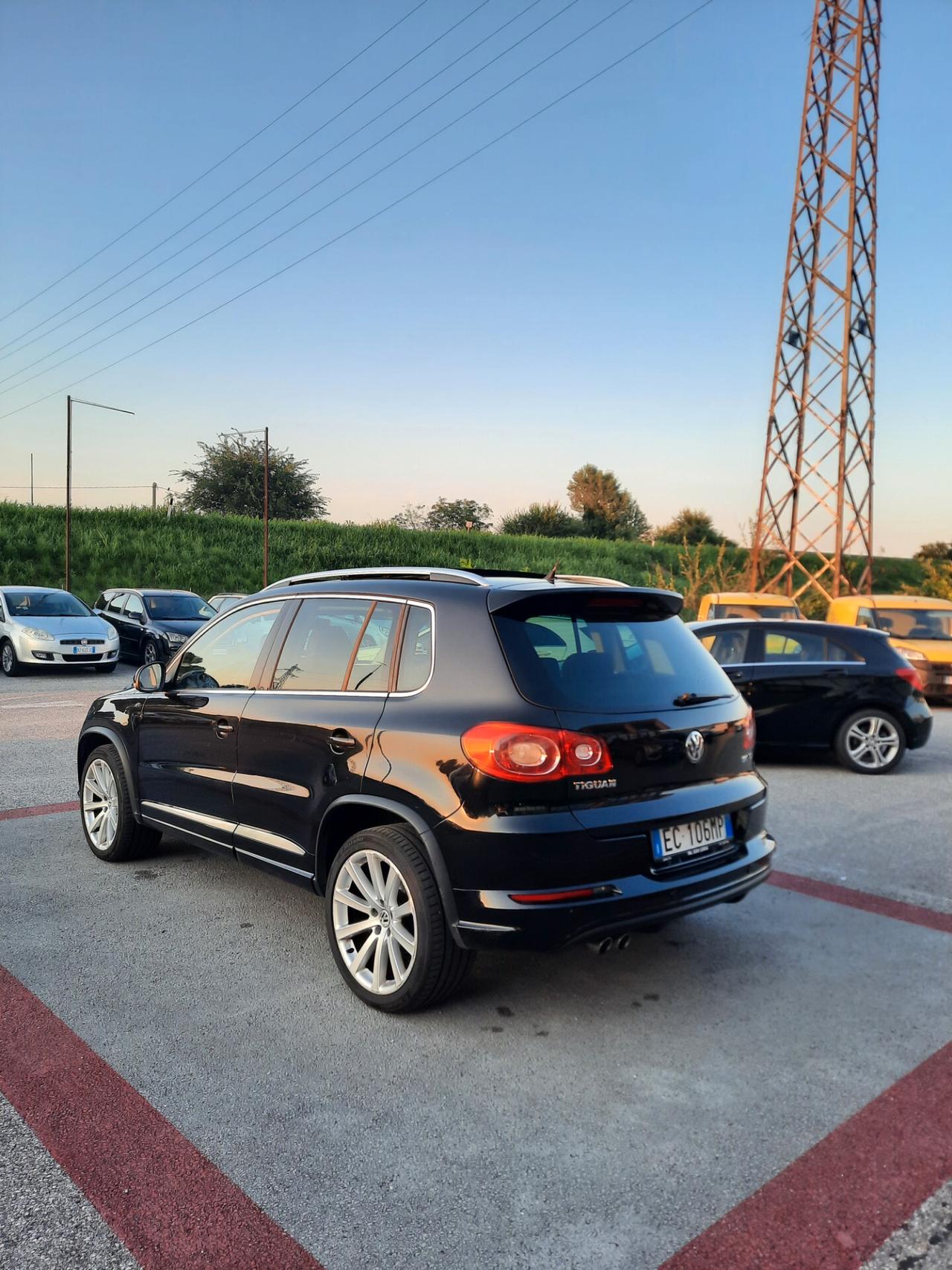 Volkswagen Tiguan 2.0 TDI 170 CV DPF 4MOTION R-Line