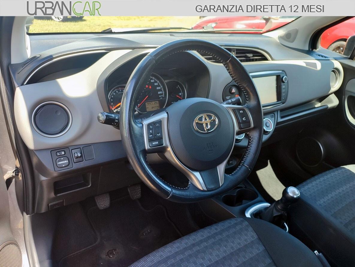 TOYOTA Yaris 1.0 5p Lounge Full - GARANZIA