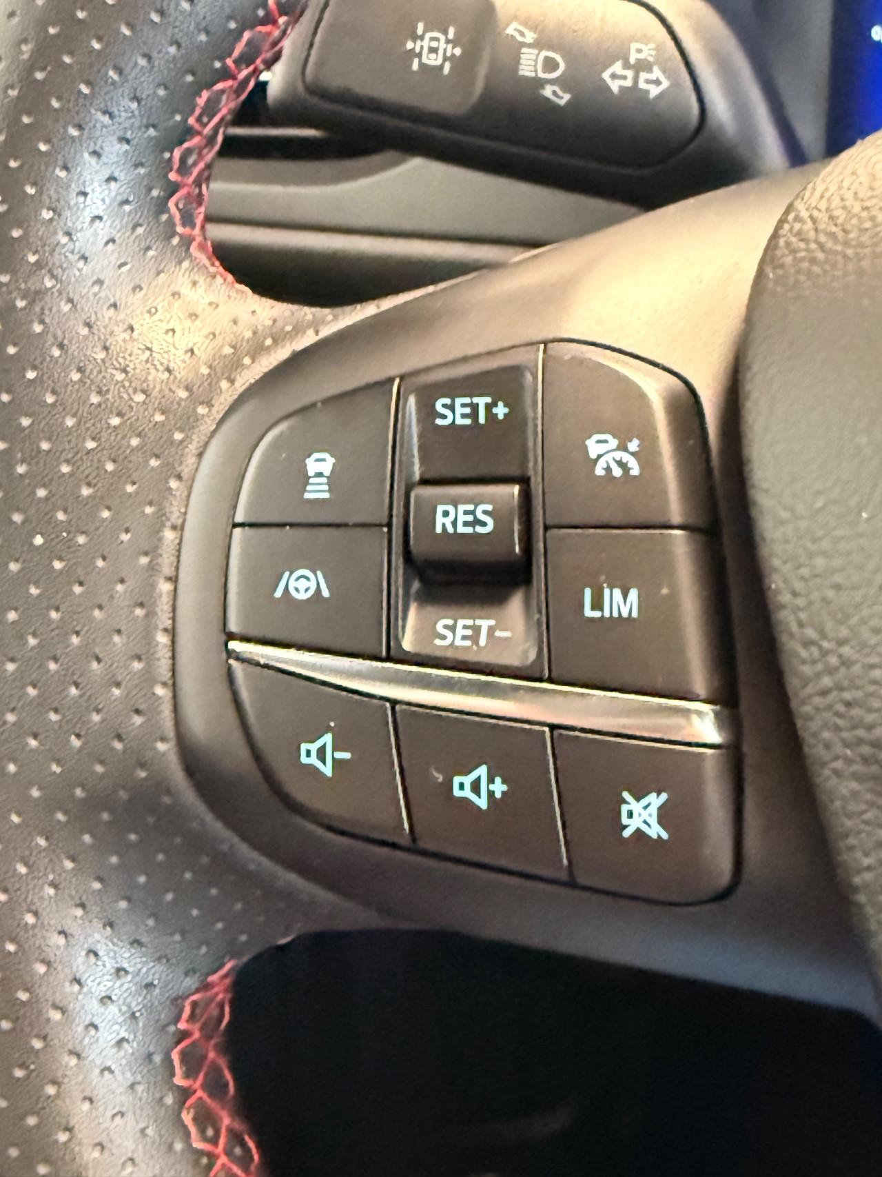 Ford Kuga 2.5 full hybrid ST-Line 190cv TETTO