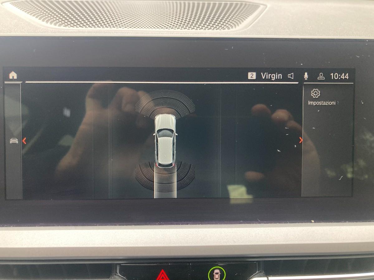 BMW 320d Touring mhev 48V xdrive auto