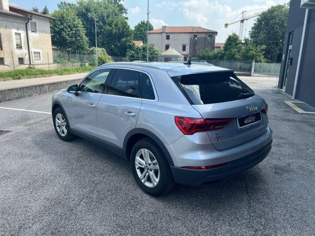 AUDI Q3 35 TDI S tronic Business Advanced