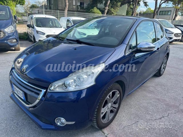 PEUGEOT 208 1.2 VTi 82 CV 3 porte Allure