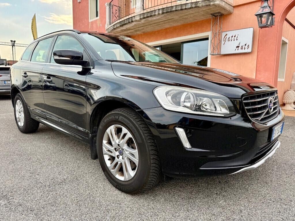 Volvo XC 60 D4 AWD Geartronic Momentum