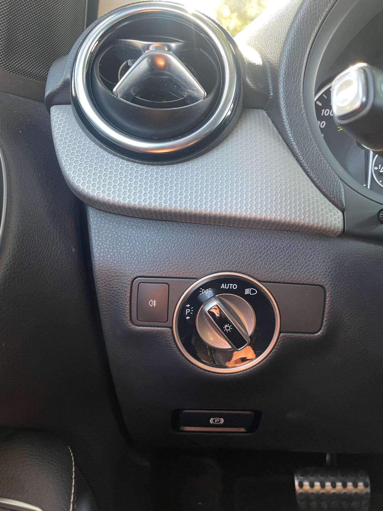 Mercedes-benz B 180 B 180 CDI Automatic Premium