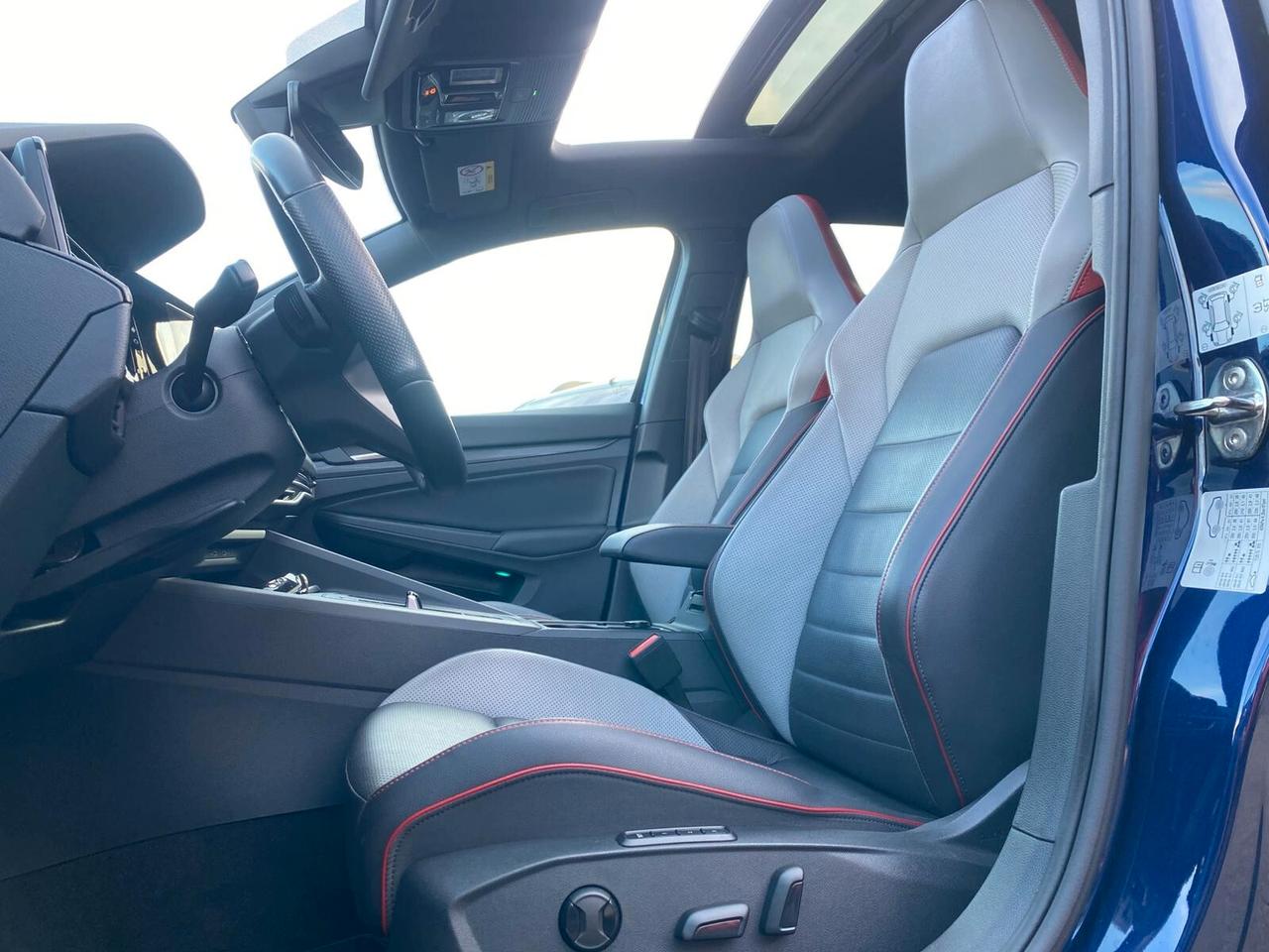 Volkswagen Golf GTI 2.0 TSI DSG