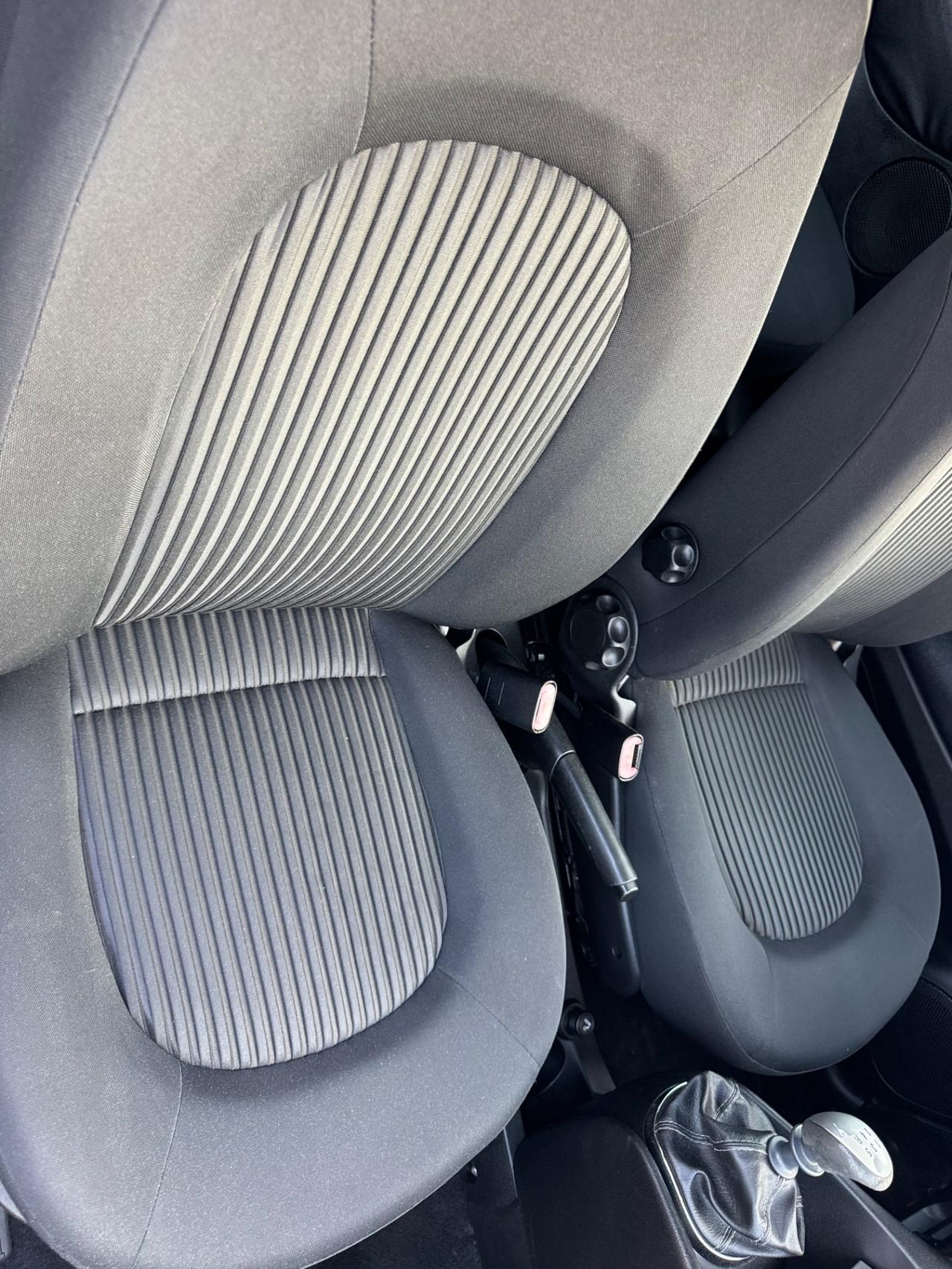 Lancia Ypsilon 1.2 benzina neopatentati