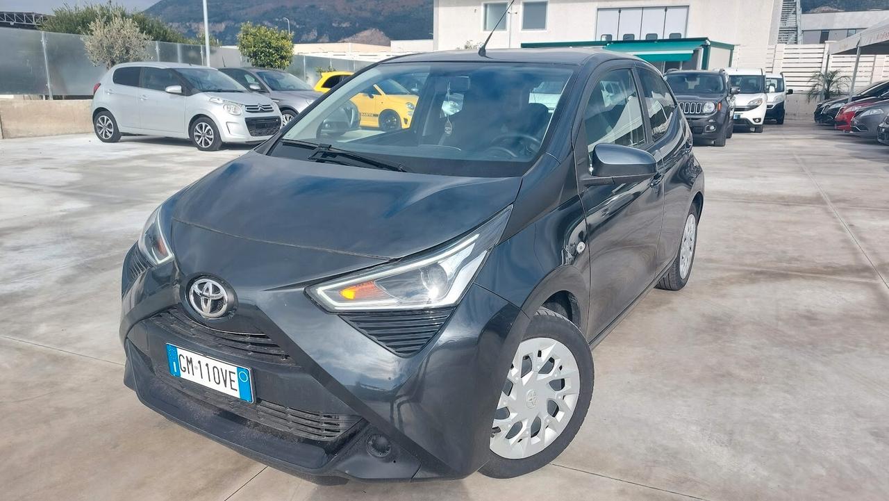 Toyota Aygo Connect 1.0 VVT-i 72 CV 5 porte 2021