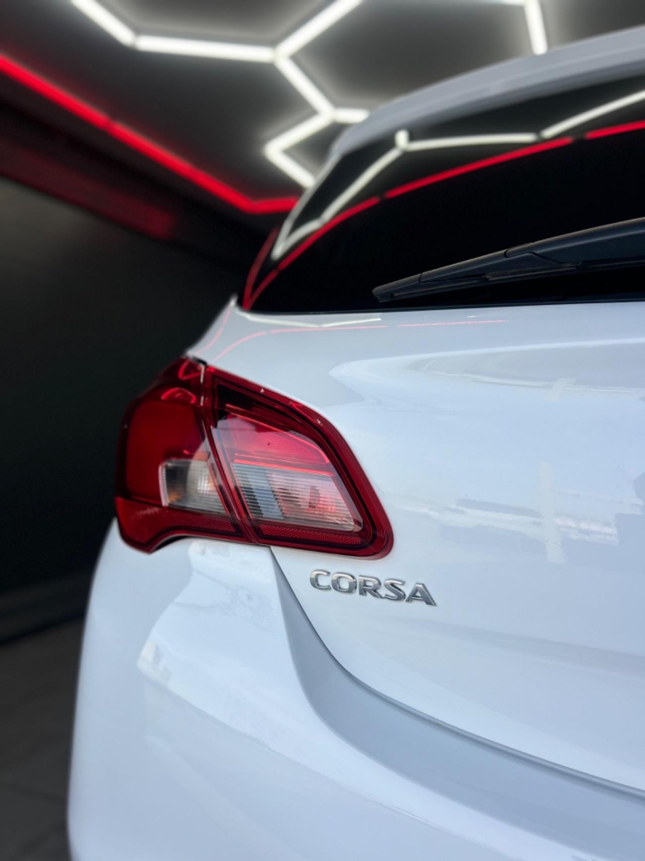 Opel Corsa 1.4 90cv Automatica b-Color 51000 km