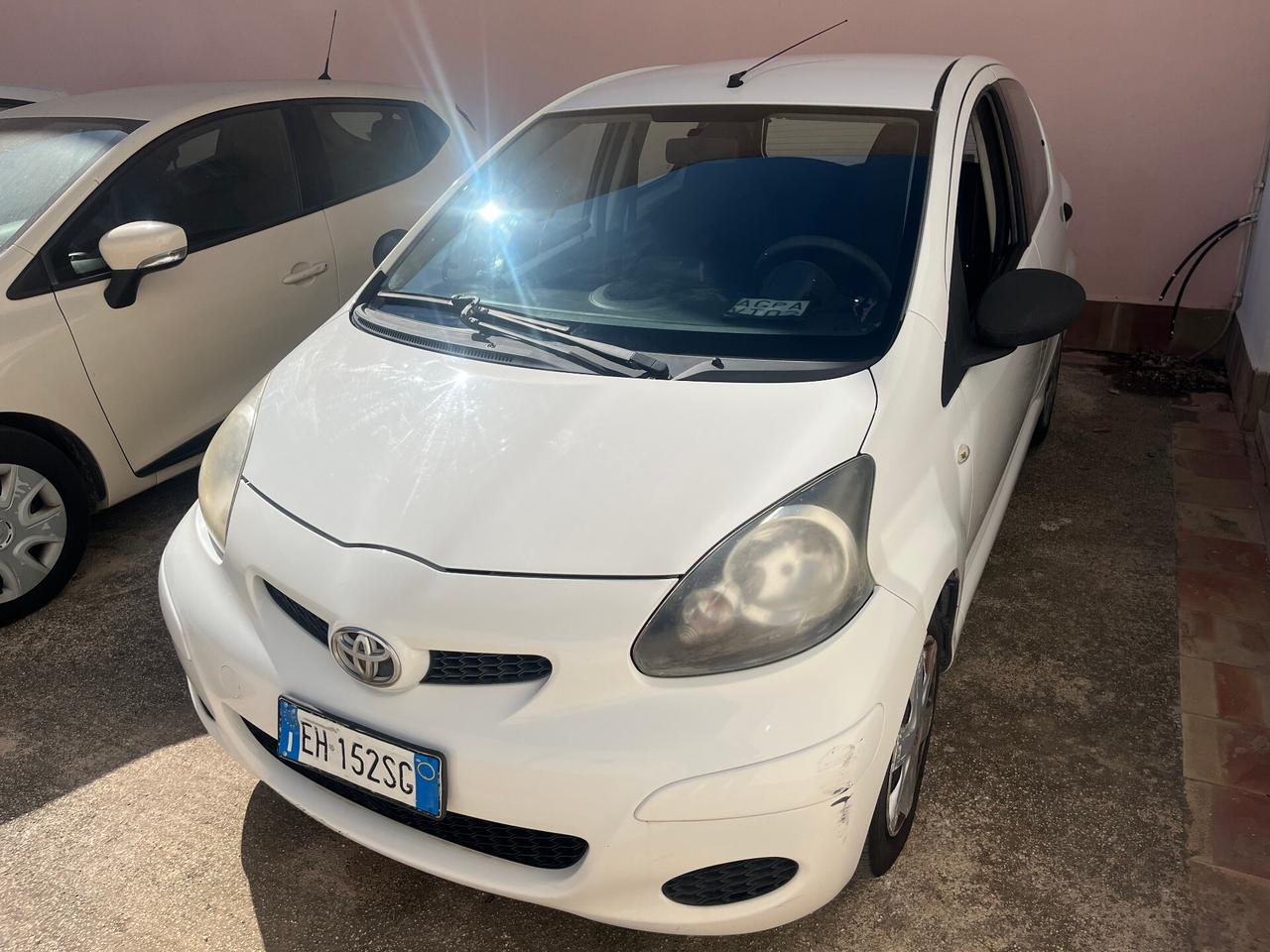 Toyota Aygo 1.0 12V VVT-i 5 porte Now Connect