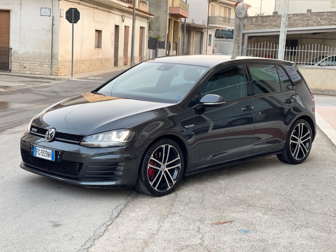 Volkswagen Golf GTD 2.0 TDI DSG 5p strafull!!!