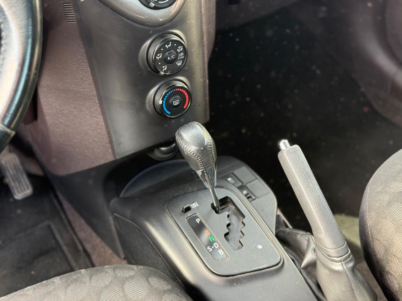 Toyota iQ 1.0 Sol AUTOMATICA