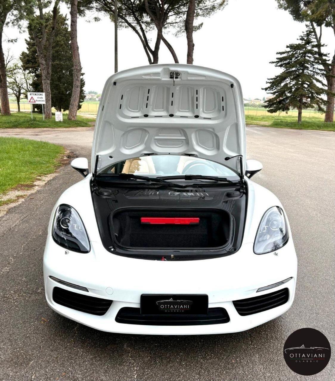 Porsche Boxster 718 come NUOVA