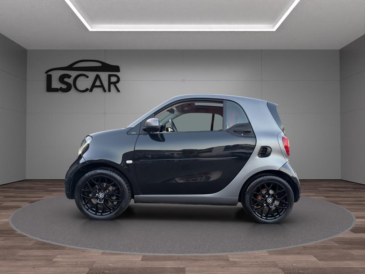 Smart fortwo coupe Fortwo 0.9 t Superpassion 90cv - UNIPRO - PROMO FINANZIAMENTO - IVA ESPOSTA - SPORT - SCHERMO - PELLE - TETTO