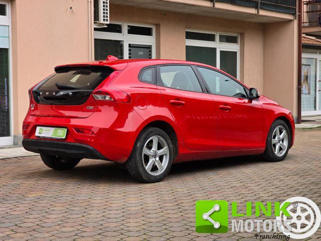 VOLVO V40 D2 1.6 115 CV AT Business Edition